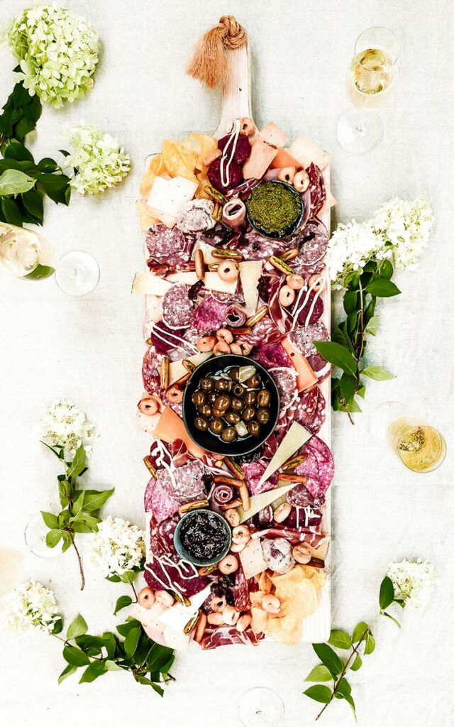 Antipasti borrelplank bestellen