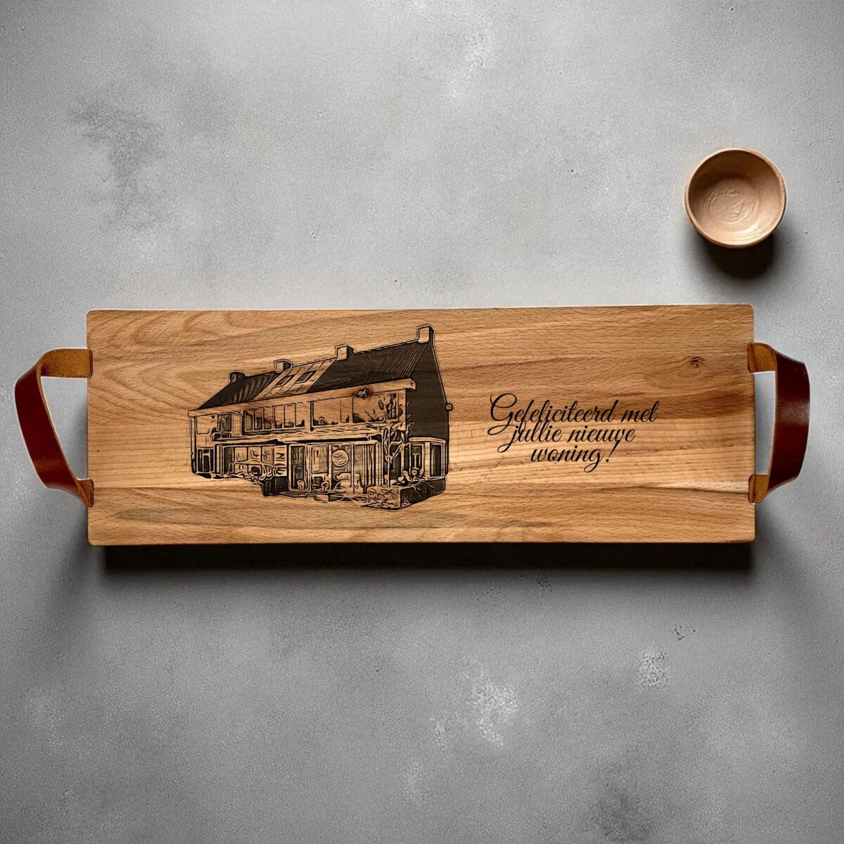 Borrelplank Gegraveerd – Housewarming Cadeau –Huis of Woning graveren – Houten Serveerplank - 48cm x 17cm
