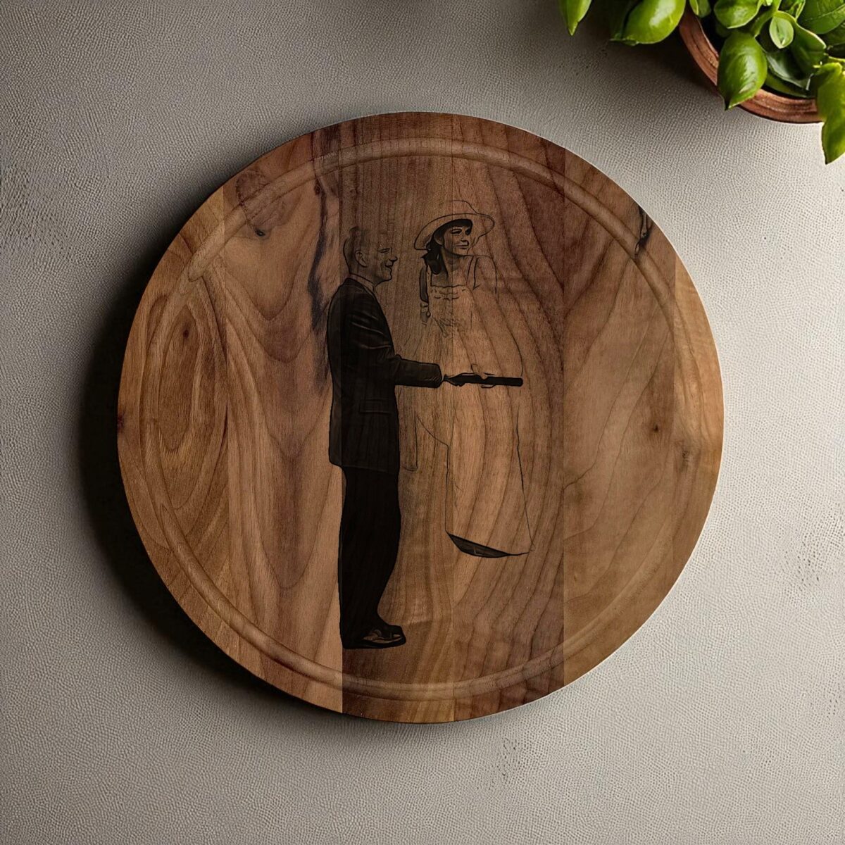 1x Borrelplank graveren - walnoot -  30 cm - met foto of tekst zelf personaliseren